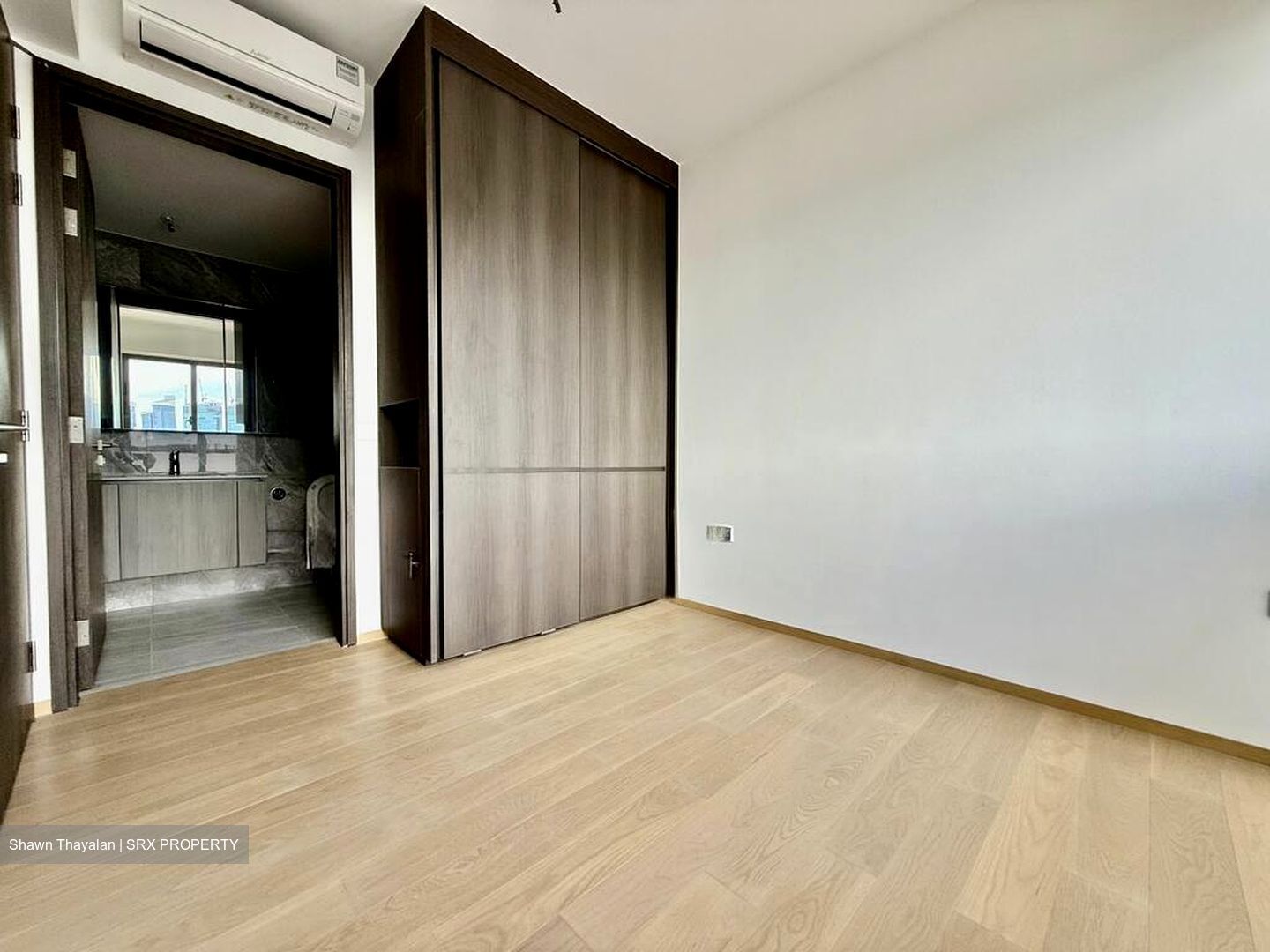 Piccadilly Grand (D8), Apartment #613037371